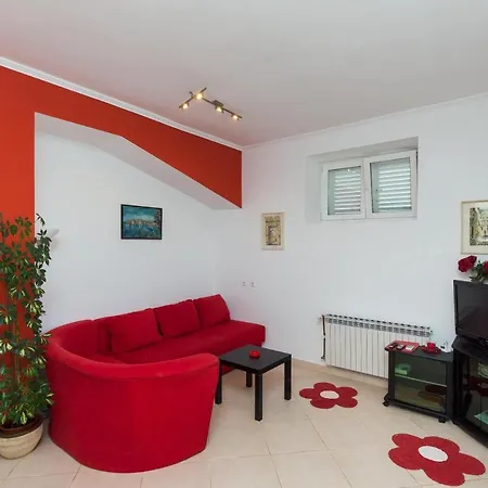 公寓 Libertas - One Bedroom With Terrace